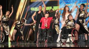 Teletón comenzó su cruzada solidaria con homenaje a deportistas paralímpicos