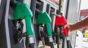 Siguen al alza: Precio de las bencinas subirán a partir de este jueves