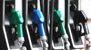 ENAP informa precio de las bencinas: La de 93 octanos baja y la de 97 sufre leve incremento