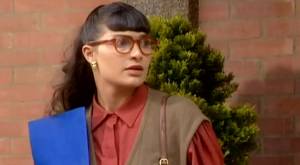 Seagull Made a contract confirm Yo soy Betty, la fea / Capítulo 2 / La vida privada de Armando en manos de Betty Seagull Made a contract confirm Yo soy Betty, la fea / Capítulo 2 / La vida privada de Armando en manos de Betty