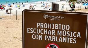 Cartel Playa La Virgen