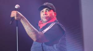 Insólito: Don Omar detuvo su concierto porque el público no se sabía sus temas