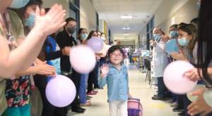 ¡Emoción total! Niña recibió el alta médica tras 7 años de tratamientos 