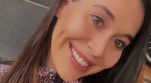 Vale Roth sorprende con destape casi total en fotos caseras