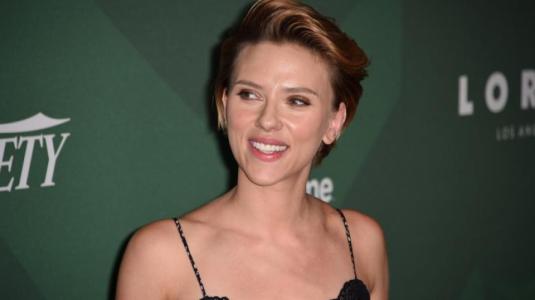 Las millonarias ganancias de Scarlett Johansson, la actriz mejor pagada del año