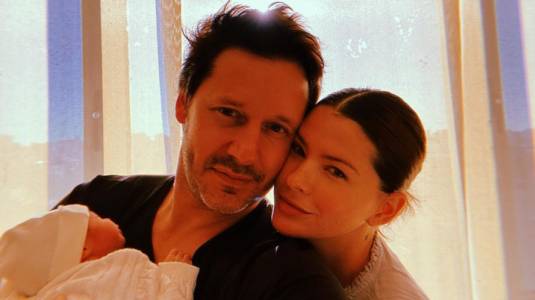 "Es un mini chinito": Benjamín Vicuña comparte tierna foto de su hijo Amancio