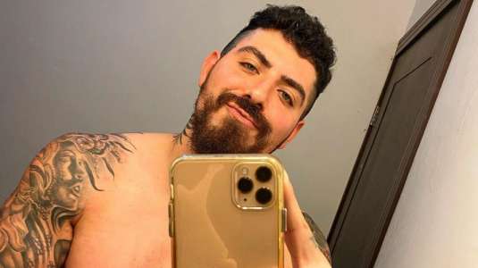 Sargento Rap es criticado por exponer supuestamente al peligro a su bebé