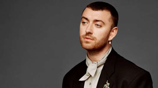 Sam Smith reveló que se hizo un transplante de cabello