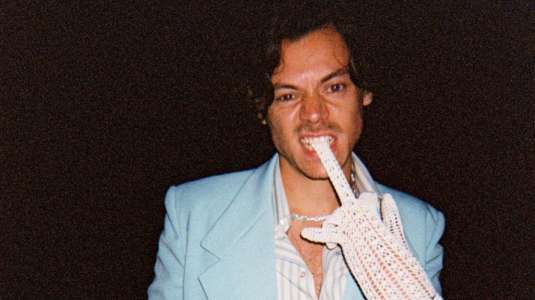 Harry Styles recibió ayuda del papá de una fan y ella no estaba
