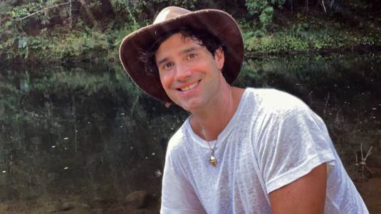 Ignacio Garmendia despide el verano con desnudo al aire libre