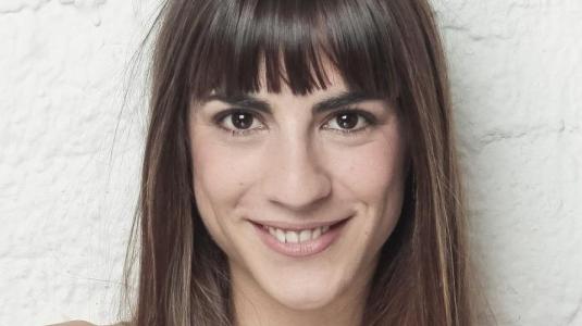 Carmen Zabala y su pequeña hija parecen clones