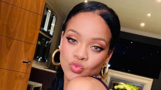 Rihanna pone fin a su relación y es vista con Drake