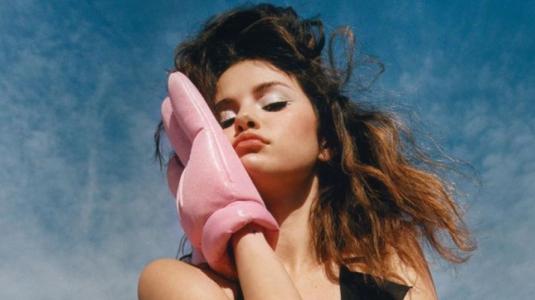 Selena Gomez sorprende a sus fanáticos con nuevo look