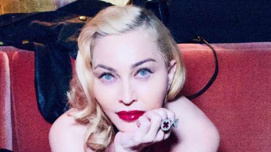 Madonna desafía la censura en Instagram con osada fotografía
