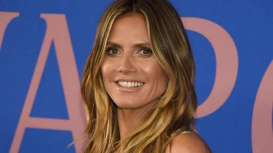 Heidi Klum luce su rostro sin maquillaje en sensual foto