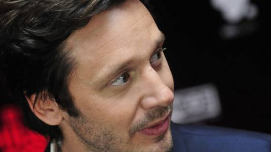 Benjamín Vicuña alza la voz tras dolorosa historia de su sobrina