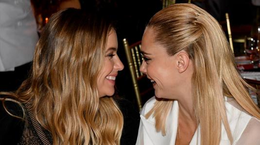 Cara Delevingne contó en Twitter que terminó con Ashley Benson