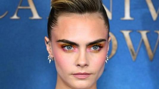 Este look de Cara Delevingne te puede servir de inspiración