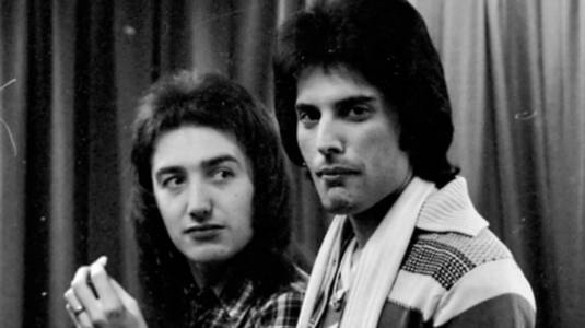 John Deacon, ex bajista de “Queen” reapareció en los medios británicos
