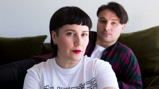Modérnico estrena nuevo single "Junto mis piezas"