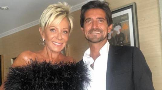 Pololo de Raquel Argandoña responde con humor a crítica de seguidora