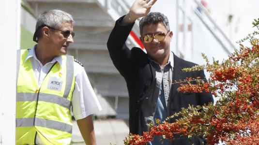 Alejandro Sanz llegó a Chile en su jet privado