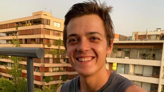 Simón Pesutic presume de su trabajada figura en Instagram