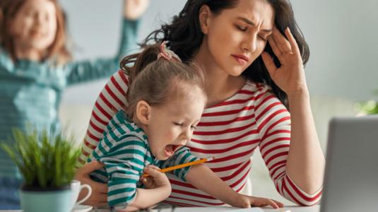 Teletrabajo y niños en casa, ¿Es posible?