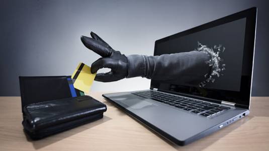 Estas son las razones por las que siempre caes en estafas de internet