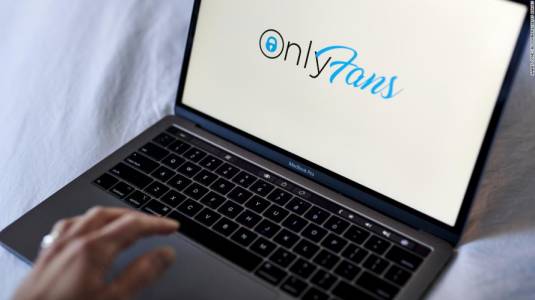 OnlyFans se arrepiente y cancela la suspensión de contenido pornográfico
