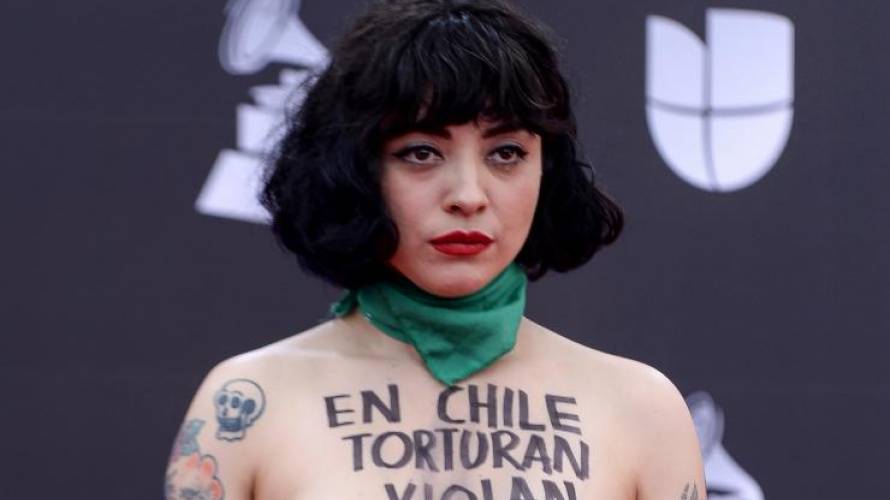 Instagram Censura A Mon Laferte Por Su Desnudo En Los Grammy 