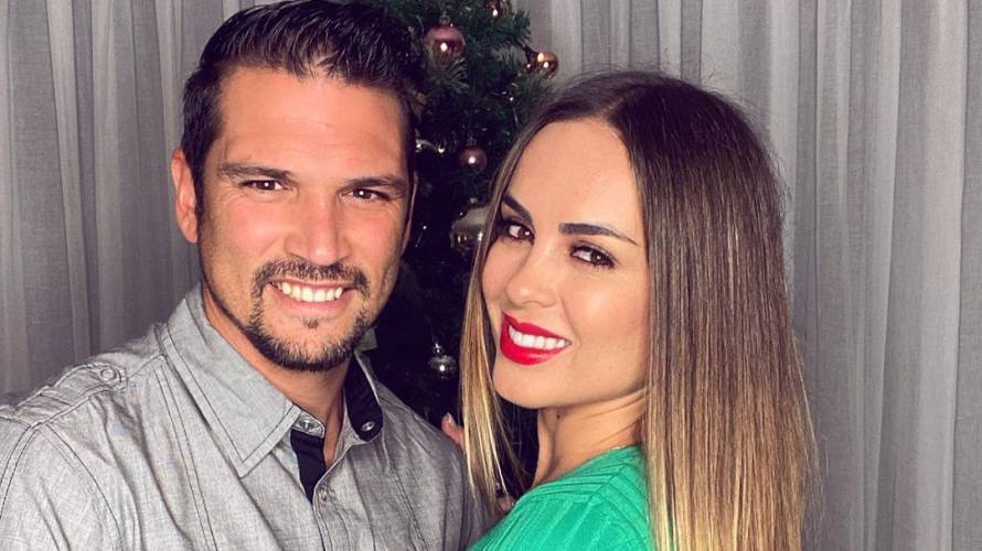 Maura Rivera Y Mark Gonzalez Sacan Risas Con Divertido Video