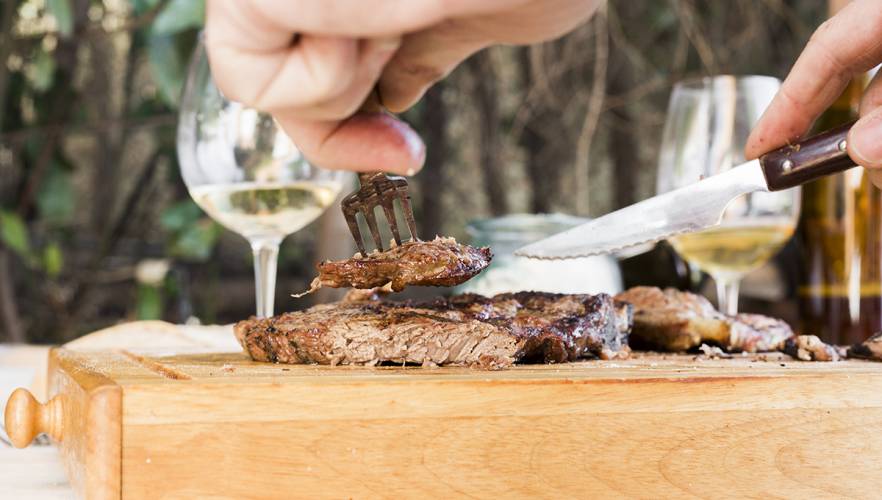 Cómo “desintoxicar” tu cuerpo luego de una comida excesiva