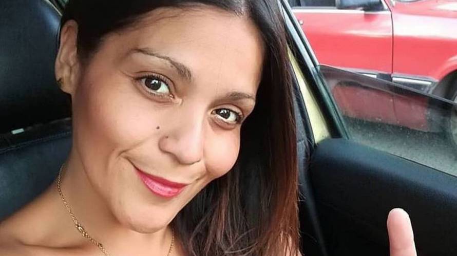 Kathy Orellana recibe críticas por selfie en el baño