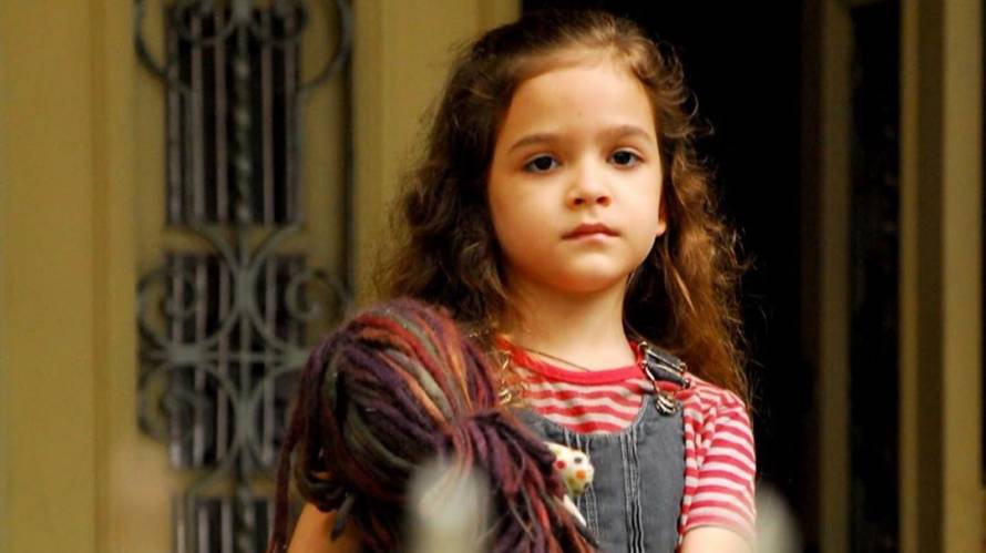 Así luce actualmente la niña que interpretó a la pequeña Rita de "Avenida Brasil"