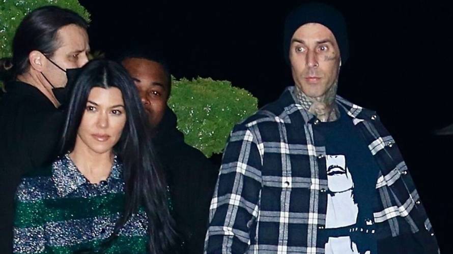 Travis Barker se tatuó el nombre de Kourtney Kardashian en su pecho