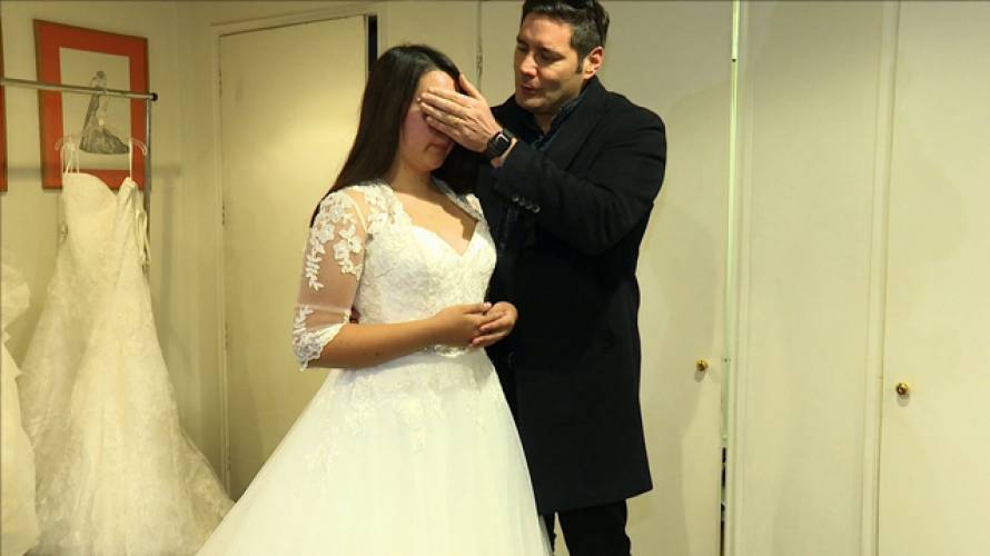 Karla se probó su vestido de novia