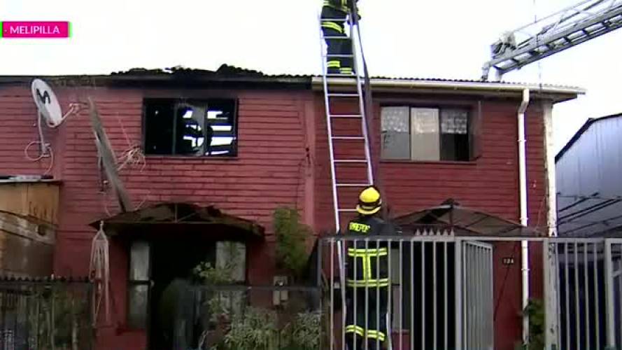 Incendio En Melipilla Una Adulta Mayor Fallecio Y El Fuego Arraso Con 15 Viviendas