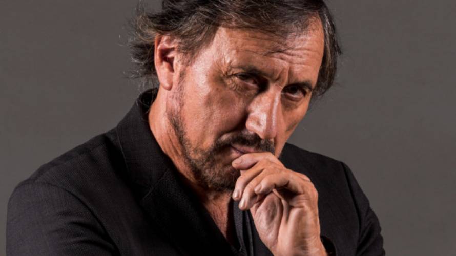 FOTOS Carlos Pinto presentó a la “regalona” de su casa